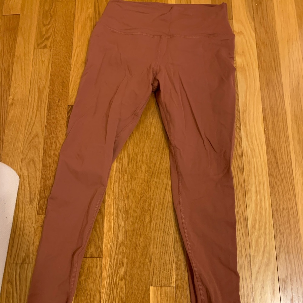 Alo Leggings